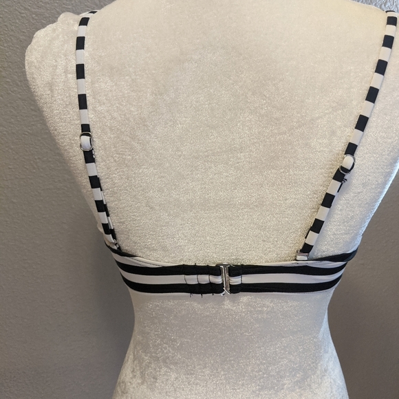 New Cocoship Convertible Black And White Striped Bikini Swim Top Size Small - Picture 4 of 8